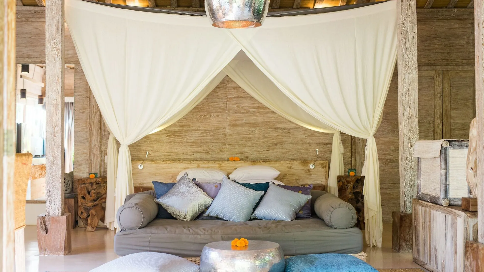 Villa Mana Boutique Ubud Indonesia